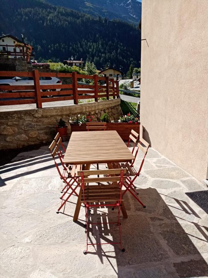 Vila Casa Vacanza Il Granaio La Thuile Exteriér fotografie